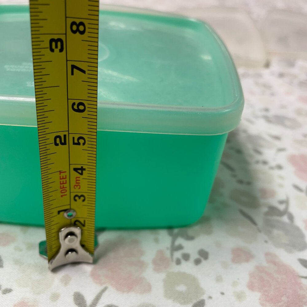 Set of 4 Tupperware square containers with 6 lids - Vintage - Picture 9 of 10